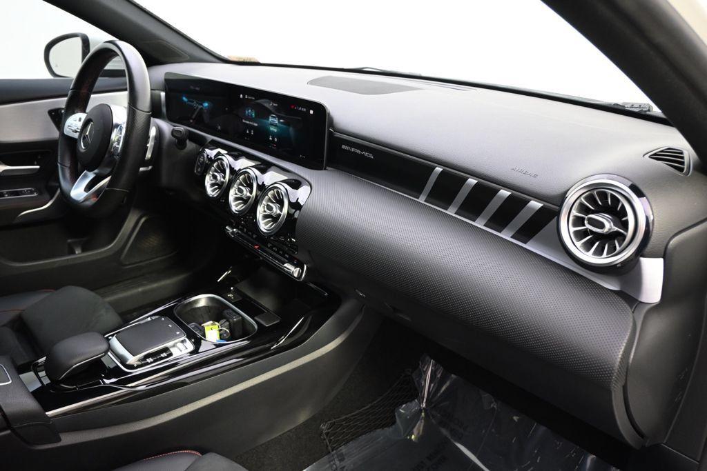 Used 2020 Mercedes-Benz A 35 AMG 4MATIC image 15