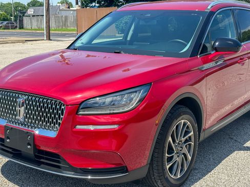 Used 2022 Lincoln Corsair AWD w/ Equipment Group 101A image 9