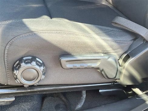 Used 2022 Jeep Wrangler Willys image 15