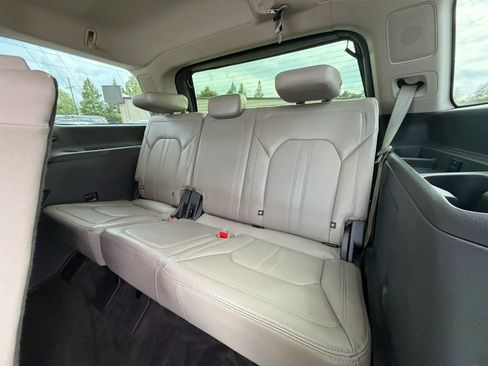 Used 2018 Ford Expedition Limited image 21