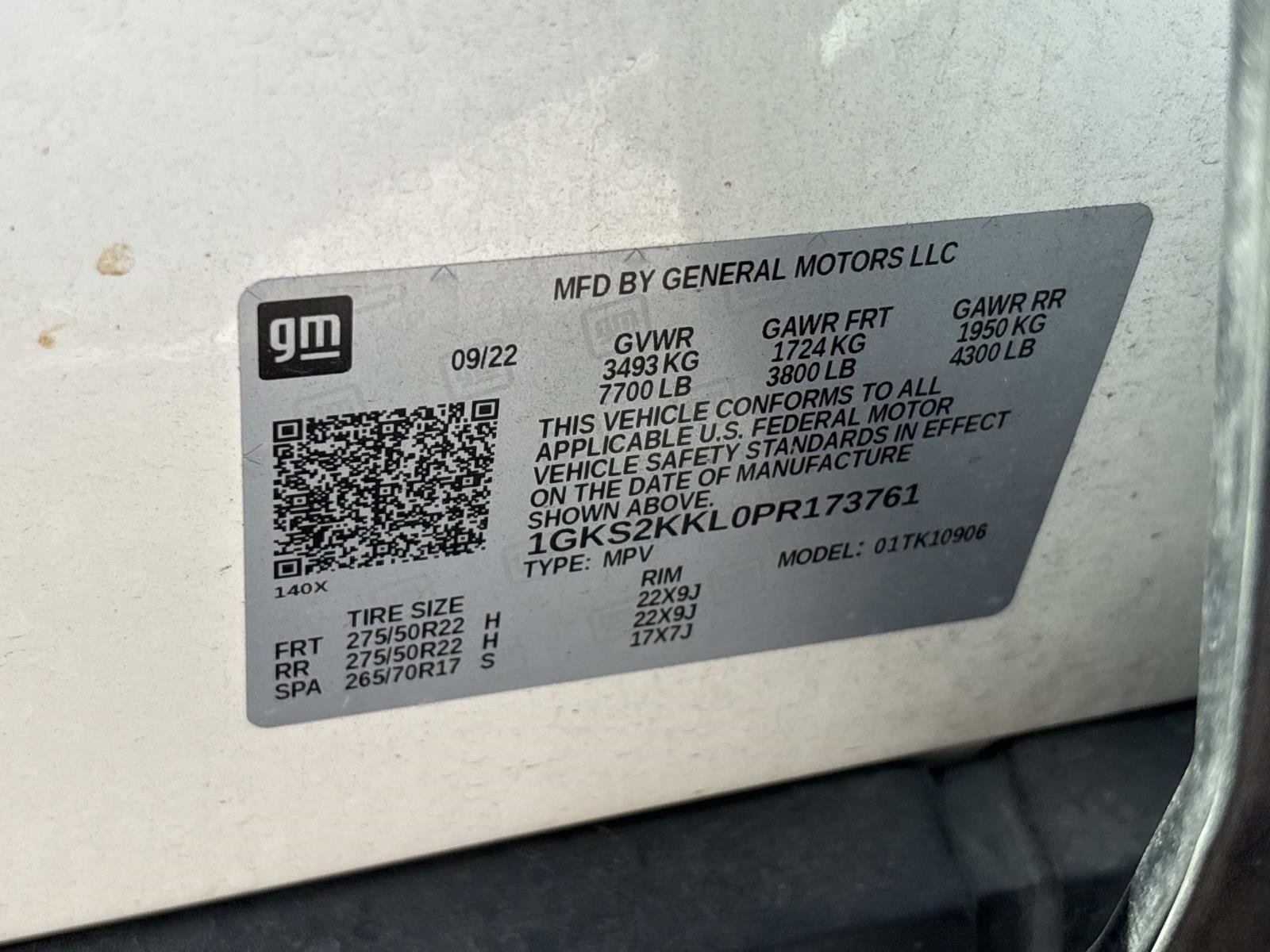Used 2023 GMC Yukon XL Denali Ultimate AWD/4WD image 12
