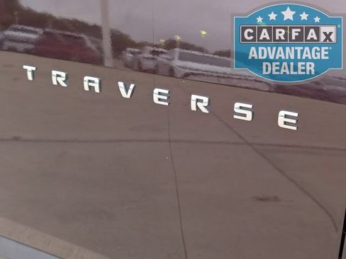 Used 2021 Chevrolet Traverse LT FWD image 38