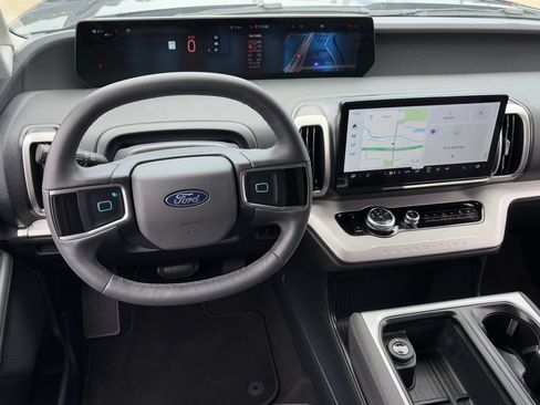 New 2026 Ford Expedition Active RWD image 12