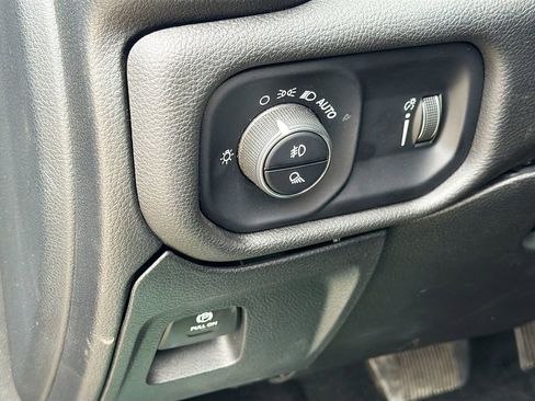 Used 2024 RAM 1500 Big Horn RWD image 10