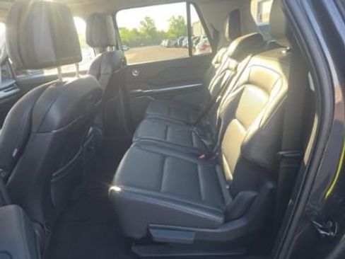 Used 2025 Lincoln Navigator L Reserve AWD/4WD image 6