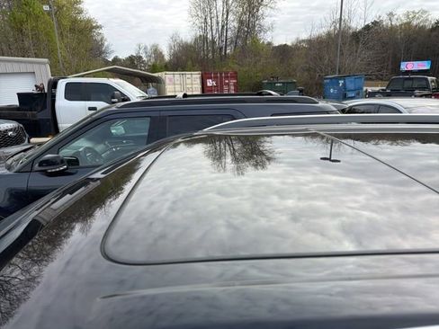 Certified 2025 Ford Explorer Platinum w/ Ultimate Package image 5