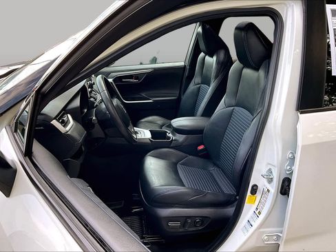 Certified 2022 Toyota RAV4 XSE AWD/4WD image 9