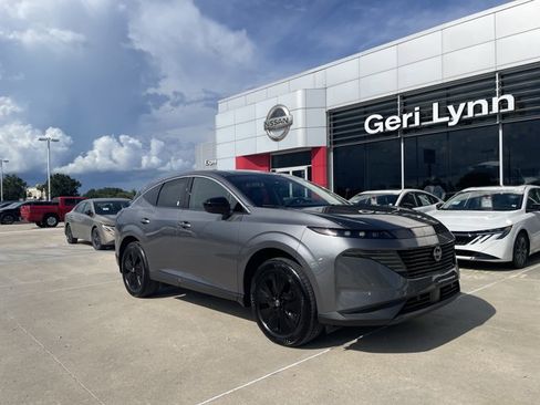 Certified 2025 Nissan Murano SV FWD image 1