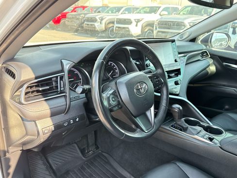 Used 2022 Toyota Camry XSE w/ Navigation Upgrade Package FWD image 10