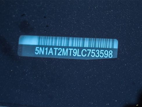 Used 2020 Nissan Rogue S image 29