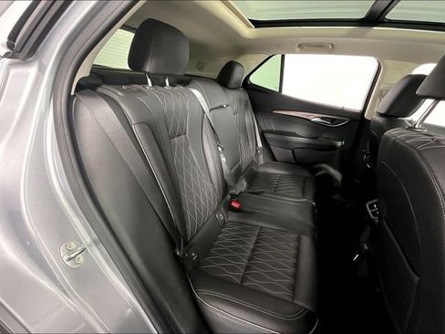 Used 2023 Buick Envision Avenir AWD/4WD image 28