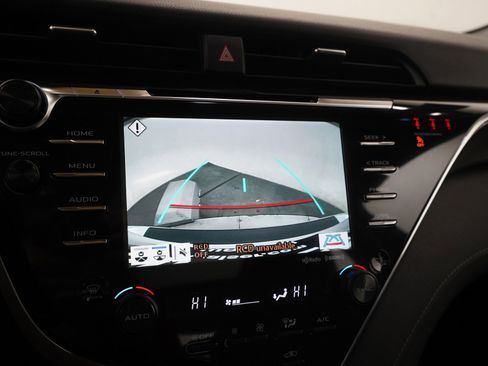 Used 2018 Toyota Camry XSE image 20