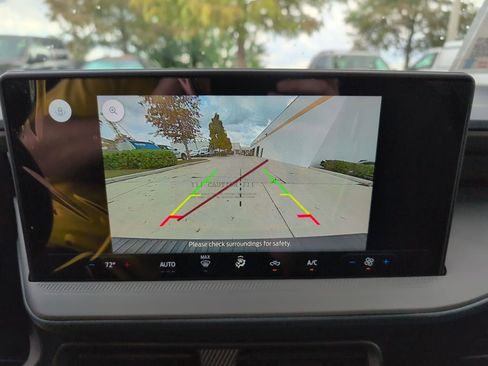 New 2025 Ford Maverick XL w/ Equipment Group 102A image 21