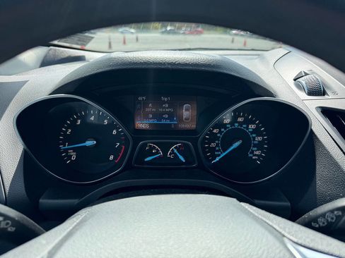 Used 2014 Ford Escape SE w/ Equipment Group 201A image 17