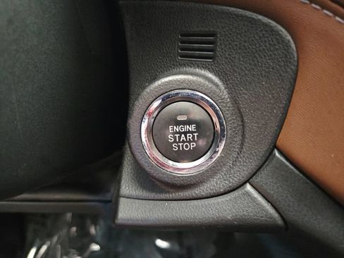 Used 2020 Subaru Outback Touring XT AWD/4WD image 28