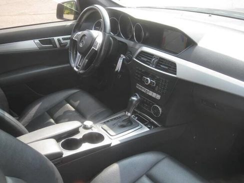 Used 2013 Mercedes-Benz C 250 Sedan image 20