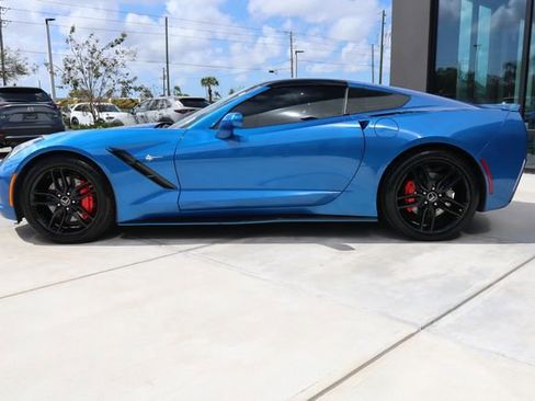 Used 2014 Chevrolet Corvette Stingray Coupe image 7