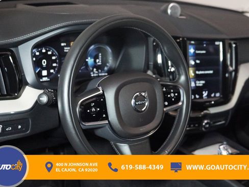 Used 2019 Volvo XC60 T8 Inscription w/ Advanced Package image 17