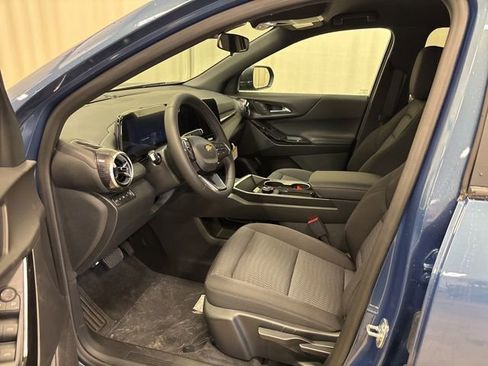 New 2026 Chevrolet Equinox LT AWD/4WD image 16
