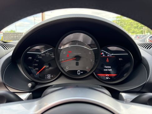 Used 2024 Porsche 718 Boxster S RWD image 19