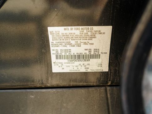 Used 2015 Ford Taurus SHO w/ Equipment Group 401A AWD/4WD image 37