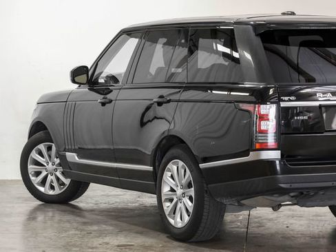 Used 2015 Land Rover Range Rover HSE image 20