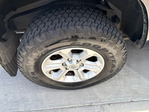 Used 2019 Toyota 4Runner SR5 AWD/4WD image 14