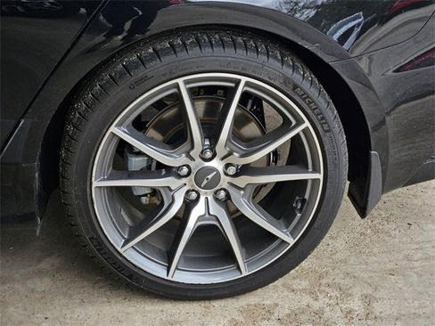 Used 2023 Genesis G70 2.0T image 12