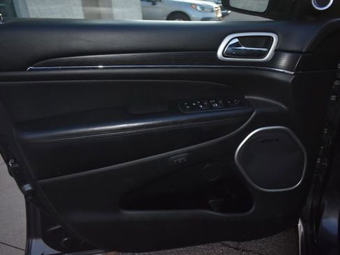 Used 2018 Jeep Grand Cherokee Summit AWD/4WD image 20