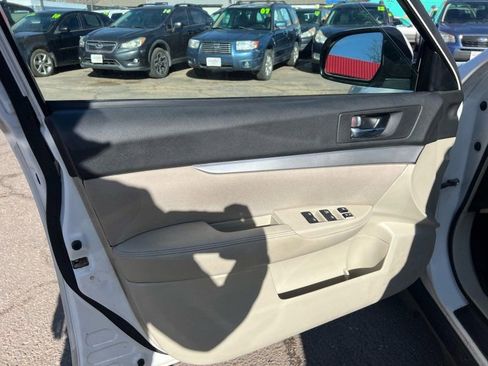 Used 2014 Subaru Outback 2.5i Premium w/ Moonroof Package image 14