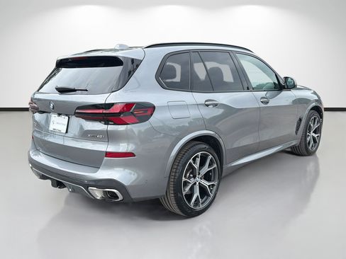 Certified 2024 BMW X5 xDrive40i w/ M Sport Package AWD/4WD image 3