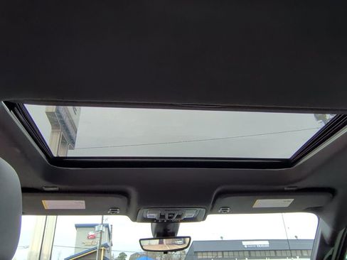 Used 2021 GMC Sierra 1500 AT4 w/ Technology Package image 25