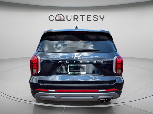 Certified 2024 Hyundai Palisade SEL w/ Premium Package FWD image 4