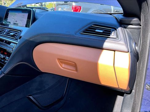 Used 2018 BMW 650i xDrive Convertible image 18