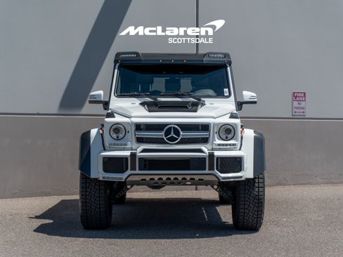 Used 2017 Mercedes-Benz G 550 Squared image 10