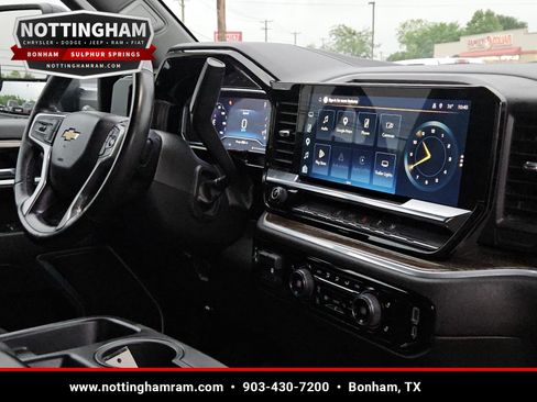 Used 2025 Chevrolet Silverado 2500 LT w/ Convenience Package AWD/4WD image 31