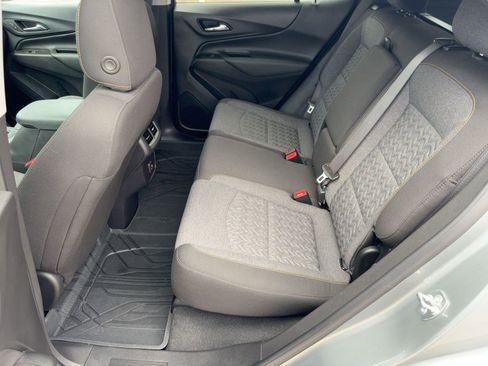 Used 2023 Chevrolet Equinox LT w/ Driver Convenience Package image 15