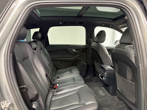 Used 2017 Audi Q7 3.0T Prestige AWD/4WD image 31