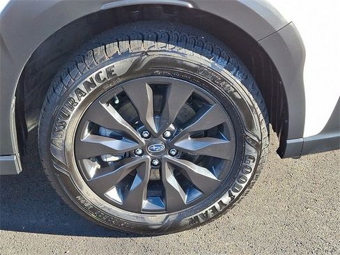 Used 2024 Subaru Outback Onyx Edition image 8