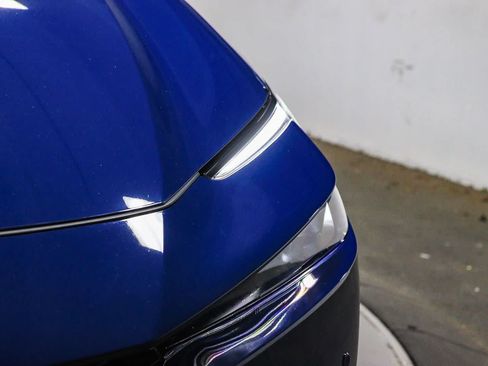 Certified 2026 Toyota Prius XLE FWD image 7