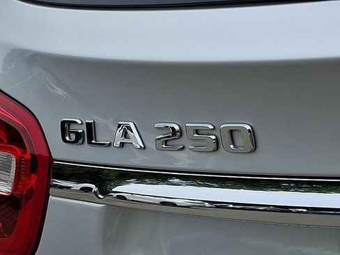 Used 2019 Mercedes-Benz GLA 250 image 37