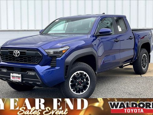New 2025 Toyota Tacoma TRD Off-Road image 2
