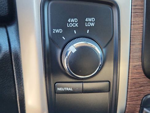 Used 2018 RAM 2500 Laramie w/ Convenience Group AWD/4WD image 23
