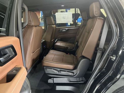 New 2026 Chevrolet Tahoe High Country AWD/4WD image 25