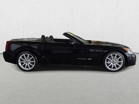 Used 2006 Cadillac XLR V RWD image 4