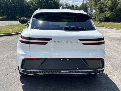New 2027 Genesis GV70 2.5T Advanced AWD/4WD image 6