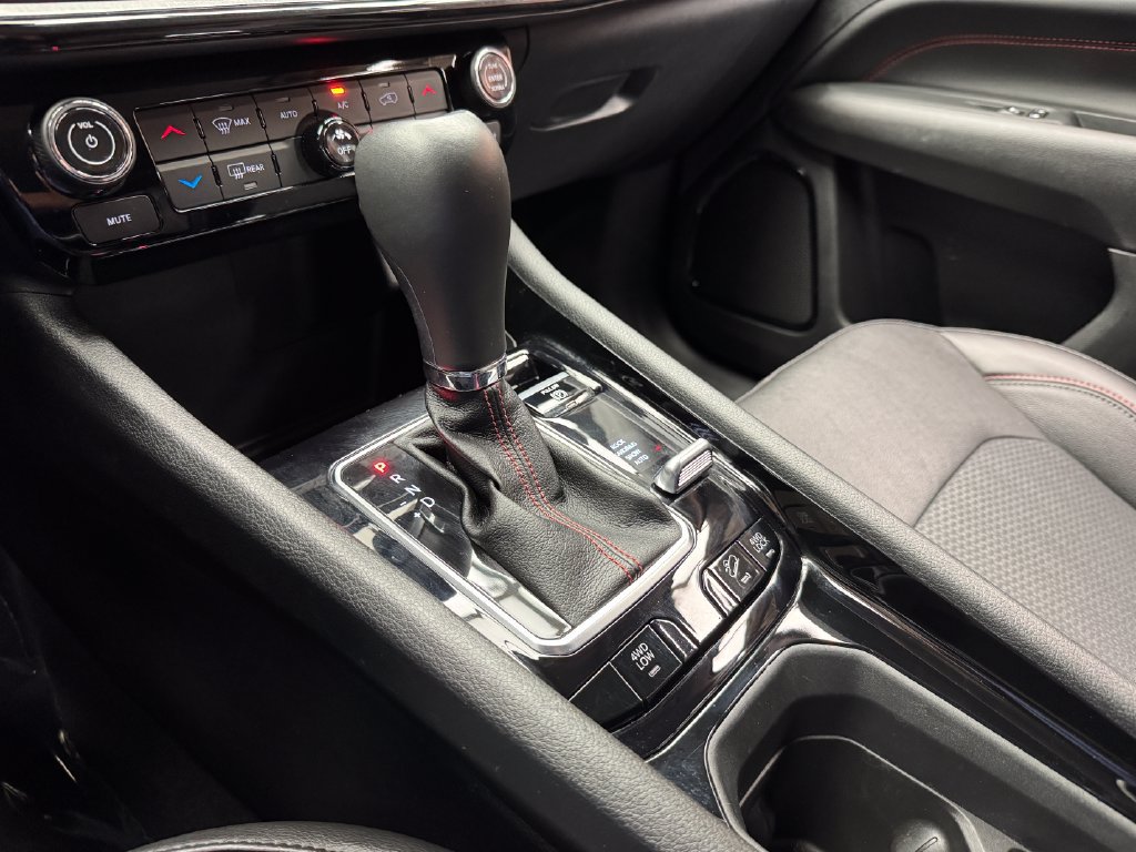 Used 2022 Jeep Compass Trailhawk AWD/4WD image 18
