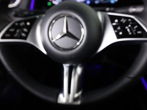 Certified 2025 Mercedes-Benz GLB 250 4MATIC image 43