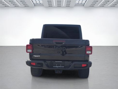Used 2023 Jeep Gladiator Willys image 4