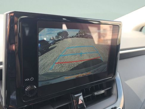 Used 2024 Toyota Corolla LE image 18